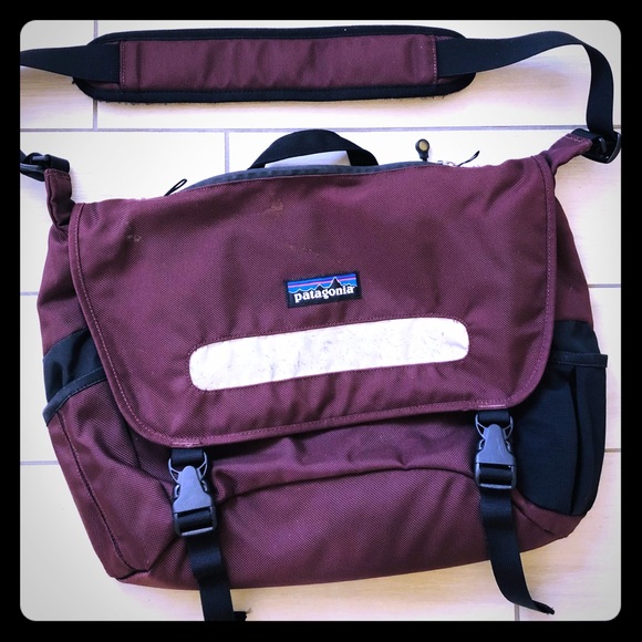 Patagonia Other - Patagonia Messenger Laptop Bag